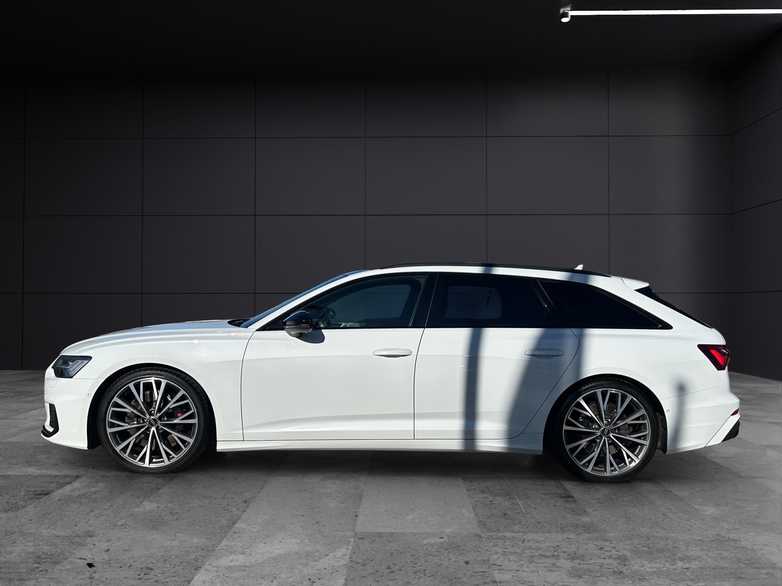 Fahrzeugabbildung Audi S6 Avant TDI quattro HD MATRIX AHZV PANO RFK ACC