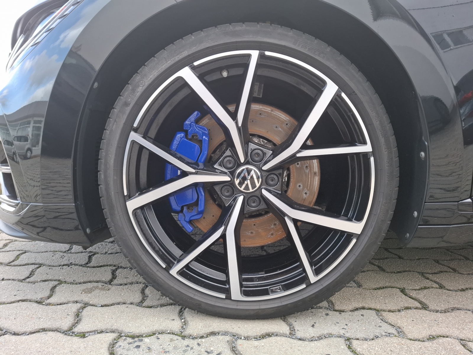 Fahrzeugabbildung Volkswagen Arteon SB R 4M DSG LED AHK Navi AID ACC RFK SH 20