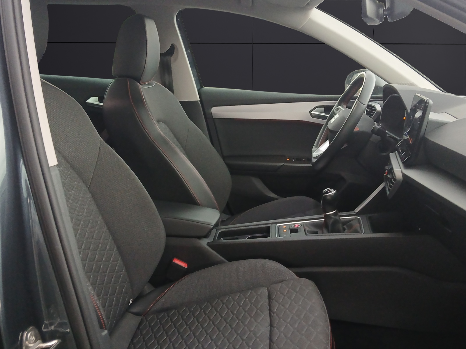 Fahrzeugabbildung SEAT Leon Sportstourer FR 1.5 TSI ACT ACC LED NAVI KLIMA