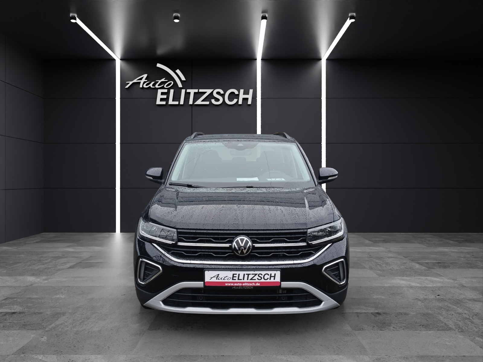 Fahrzeugabbildung Volkswagen T-Cross TSI Life Matrix AID ACC PDC SH