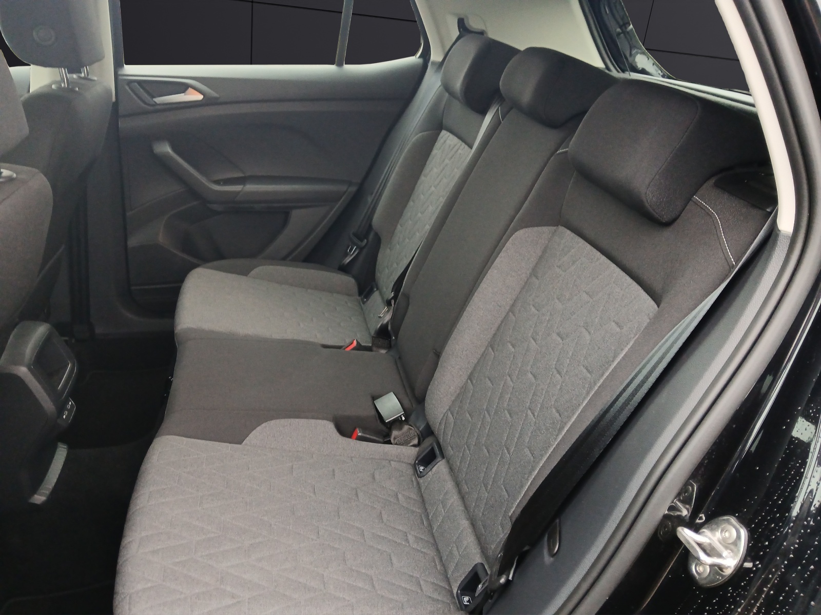 Fahrzeugabbildung Volkswagen T-Cross TSI Life Matrix AID ACC PDC SH