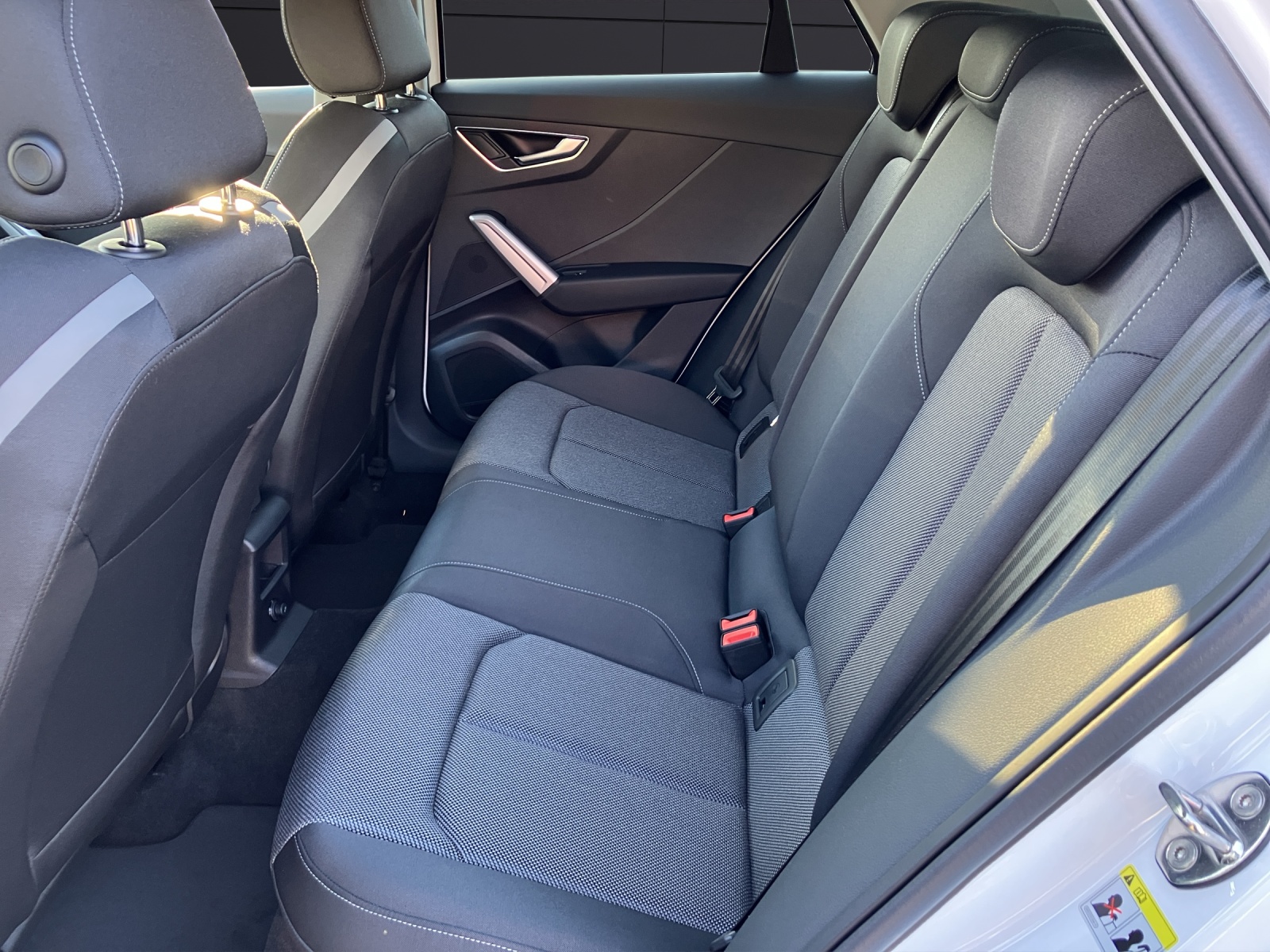 Fahrzeugabbildung Audi Q2 35 TFSI advanced LED NAVI