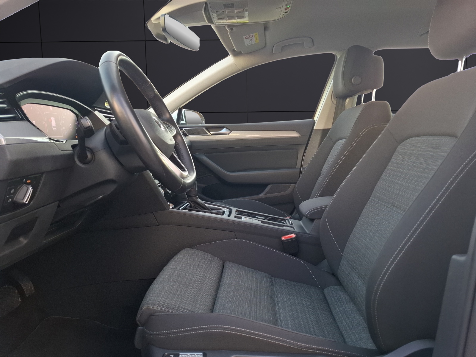 Fahrzeugabbildung Volkswagen Passat Variant TDI Business DSG Standhzg LED Navi ACC RFK SH