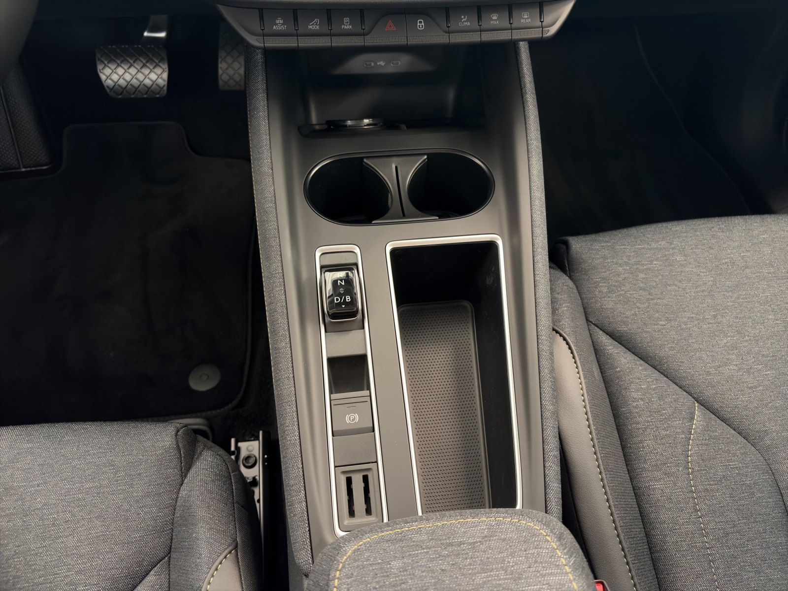 Fahrzeugabbildung SKODA Elroq Selection 60 AHK MATRIX