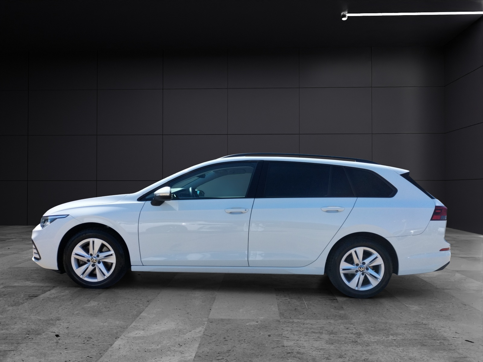 Fahrzeugabbildung Volkswagen Golf VIII Variant TDI Life LED Navi AID ACC PDC SH