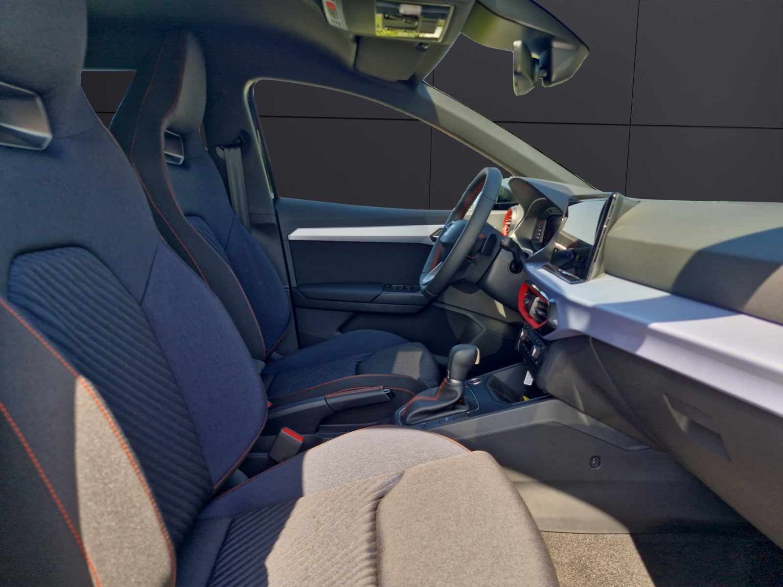 Fahrzeugabbildung SEAT Ibiza FR Black Edition 1.0 TSI DSG Klima, LED, Rückfahrkamera