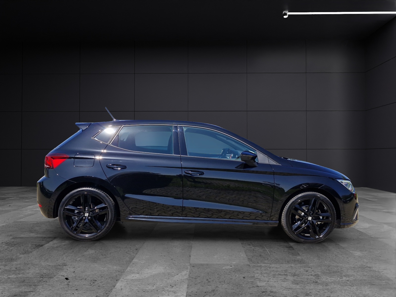 Fahrzeugabbildung SEAT Ibiza FR Black Edition 1.0 TSI DSG Klima, LED, Rückfahrkamera