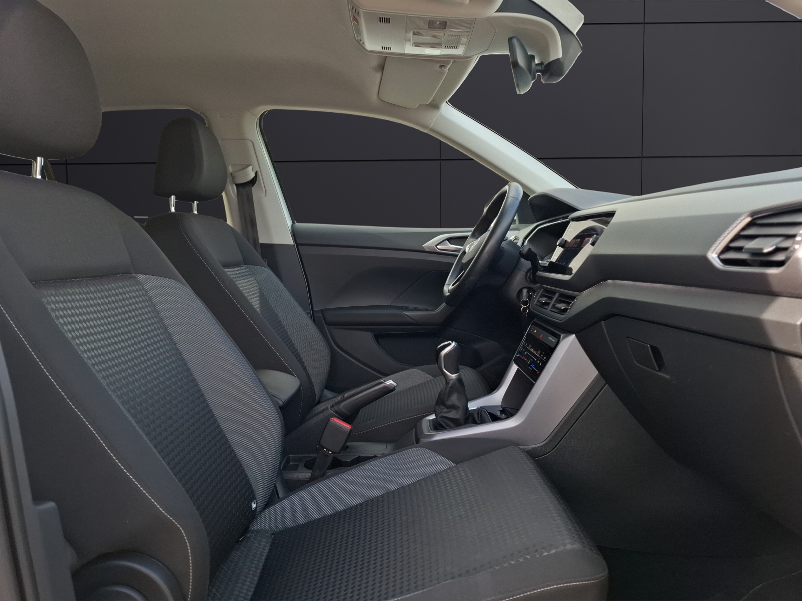 Fahrzeugabbildung Volkswagen T-Cross TSI Active Navi ACC PDC SH LM