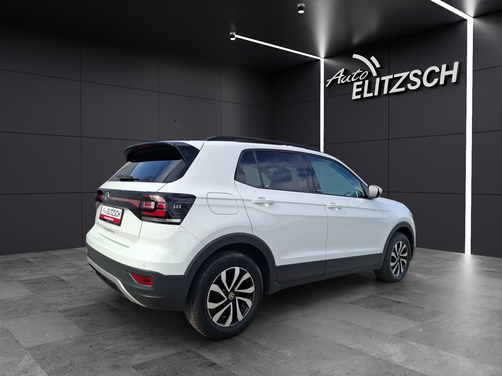 Fahrzeugabbildung Volkswagen T-Cross TSI Active Navi ACC PDC SH LM