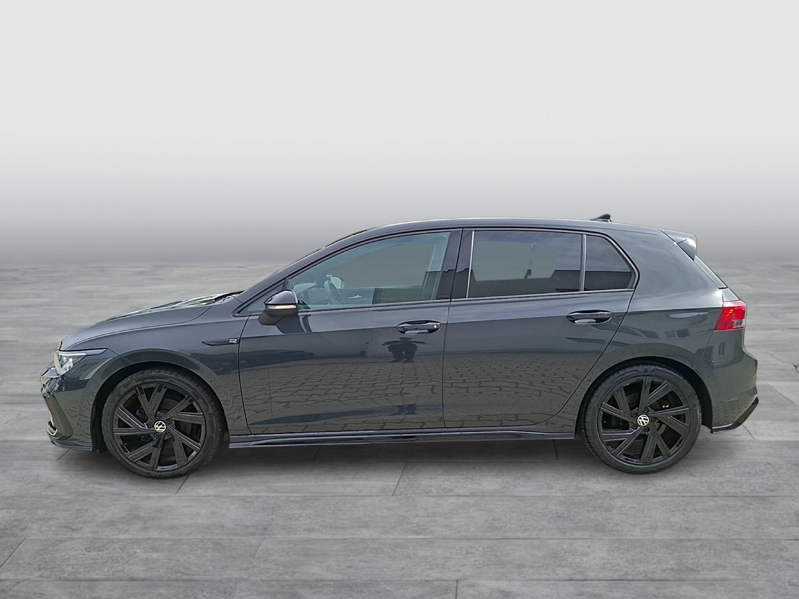 Fahrzeugabbildung Volkswagen Golf VIII TSI R-Line LEDplus CarPlay AID ACC Herman Pano PDC SH 18