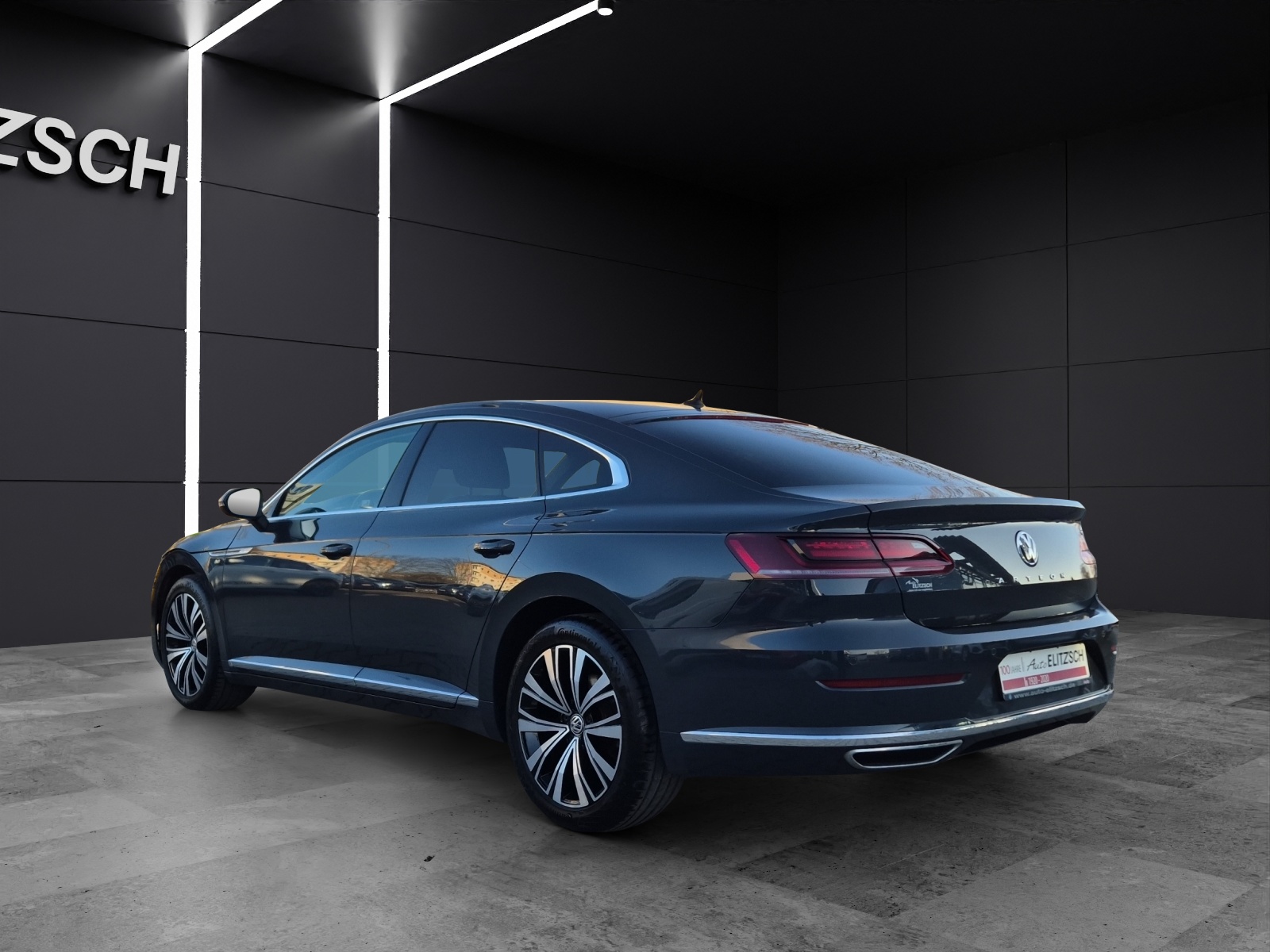 Fahrzeugabbildung Volkswagen Arteon Elegance TSI DSG LED AHK SH PDC Navi Klima