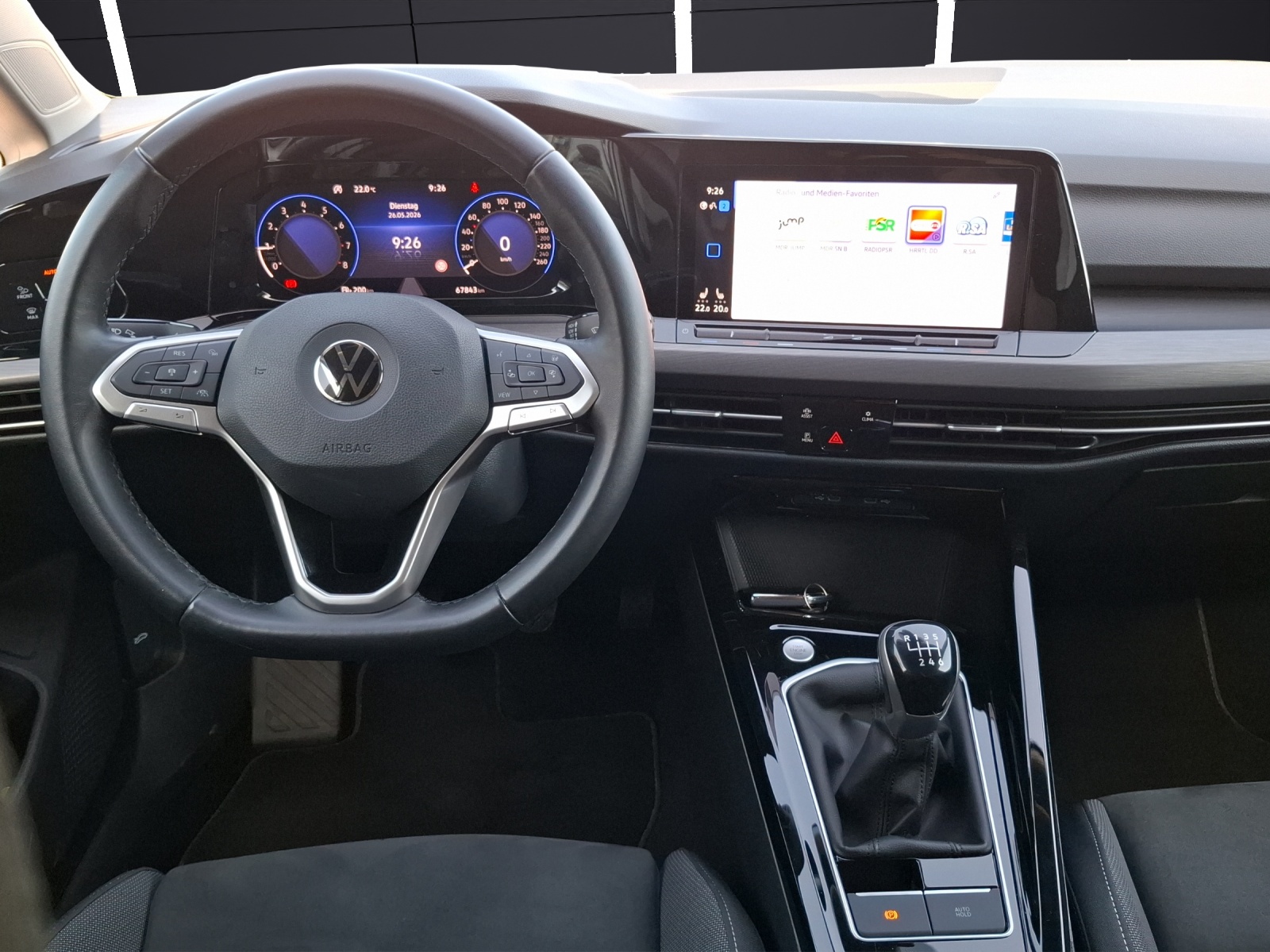 Fahrzeugabbildung Volkswagen Golf VIII TSI Style LEDplus Navi AID ACC RFK SH