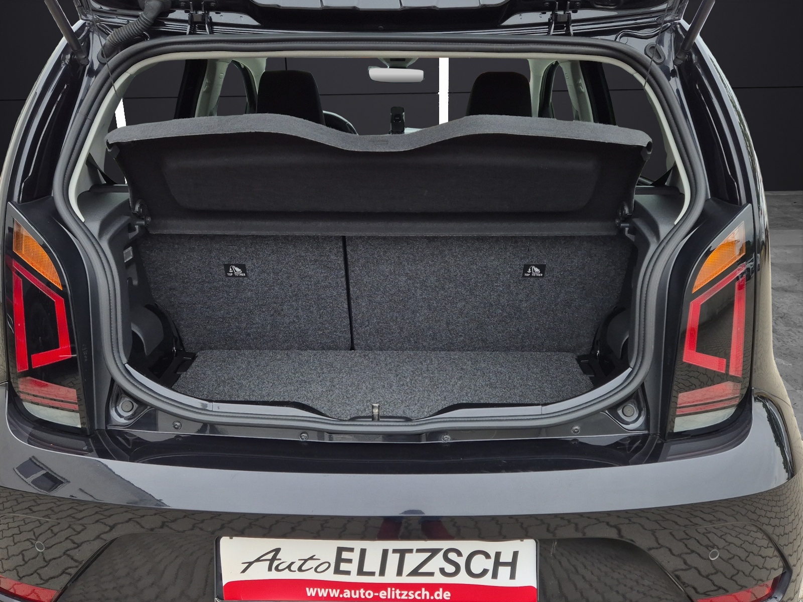 Fahrzeugabbildung Volkswagen up! e-up! Style Plus Matrix AID Klima GRA PDC SH LM