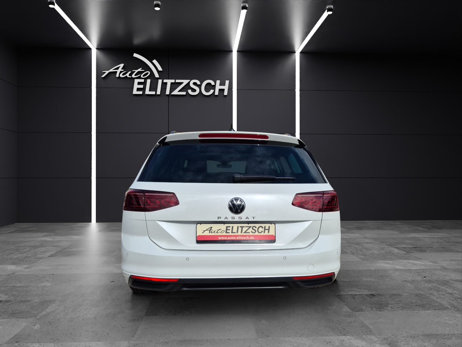 Fahrzeugabbildung Volkswagen Passat Variant TDI Business DSG Matrix AHK Navi Pano ACC RFK SH