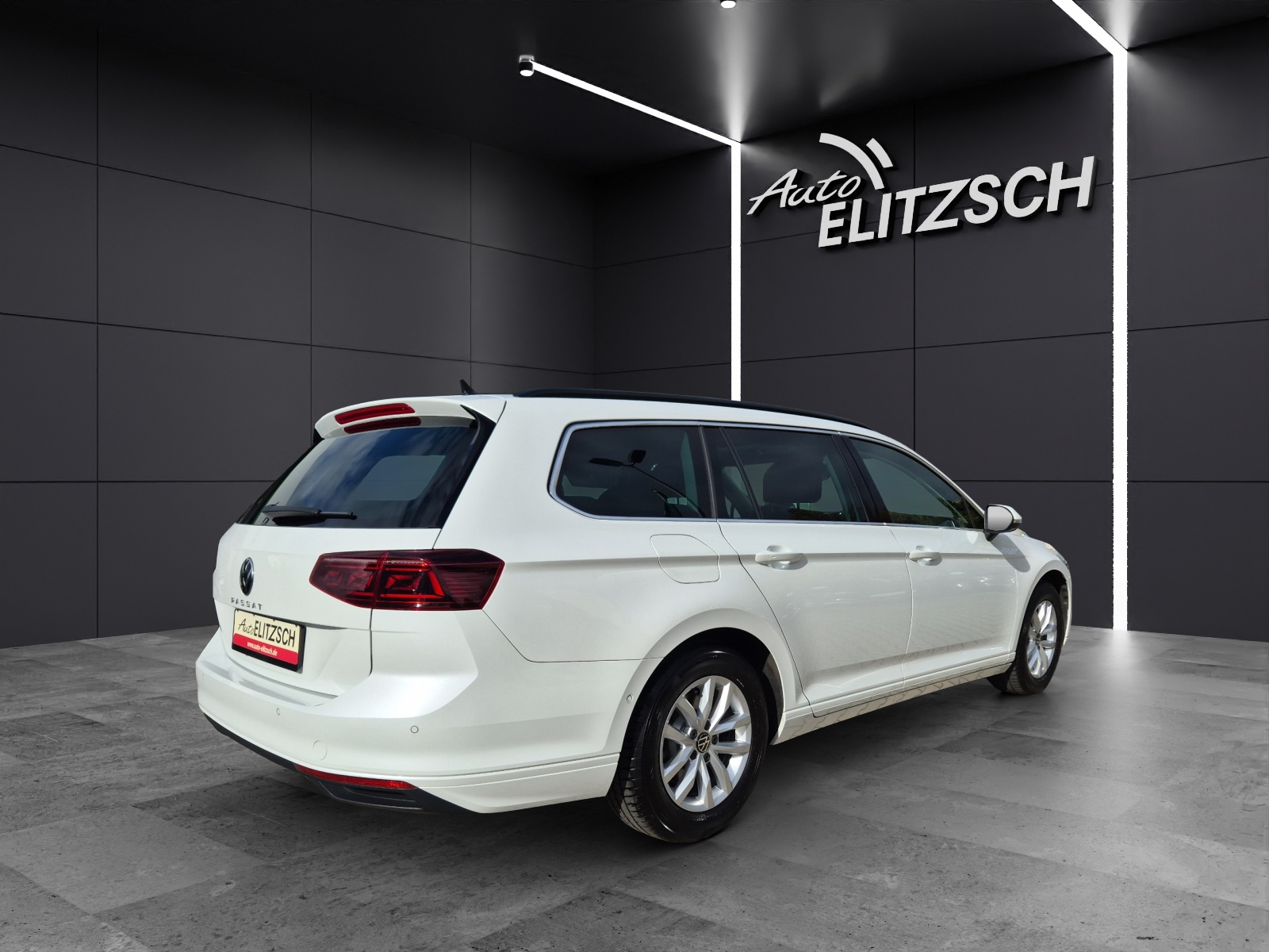 Fahrzeugabbildung Volkswagen Passat Variant TDI Business DSG Matrix AHK Navi Pano ACC RFK SH
