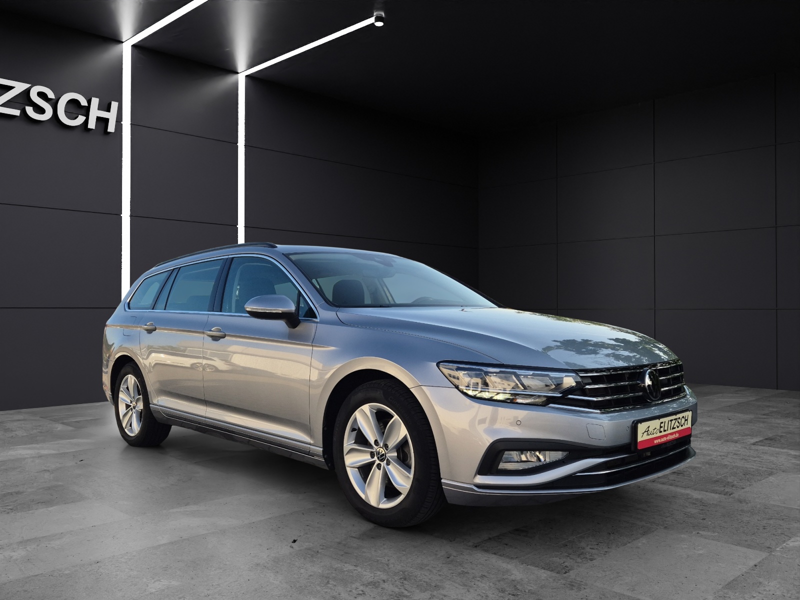 Fahrzeugabbildung Volkswagen Passat Variant TDI Business DSG 4M LED AHK Navi ACC RFK SH