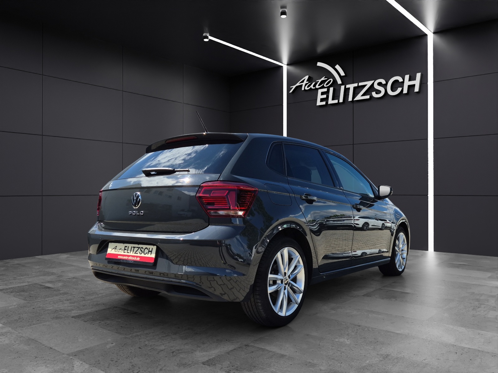 Fahrzeugabbildung Volkswagen Polo TSI DSG Highline Navi AID RFK SH LM