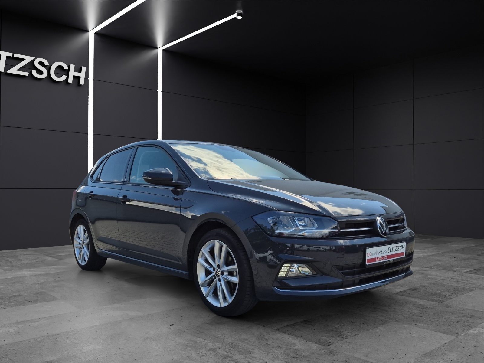 Fahrzeugabbildung Volkswagen Polo TSI DSG Highline Navi AID RFK SH LM