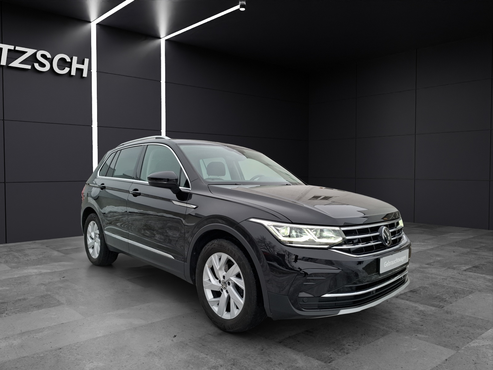 Fahrzeugabbildung Volkswagen Tiguan TDI Elegance DSG Matrix Navi AID Pano ACC RFK SH