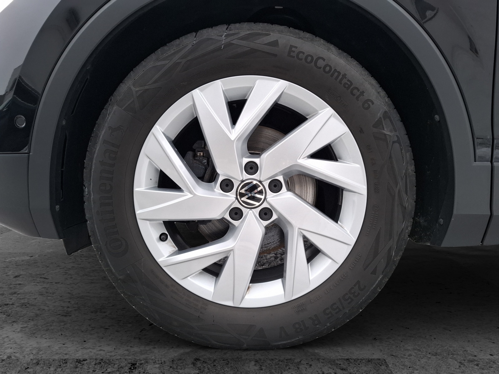 Fahrzeugabbildung Volkswagen Tiguan TDI Elegance DSG Matrix Navi AID Pano ACC RFK SH