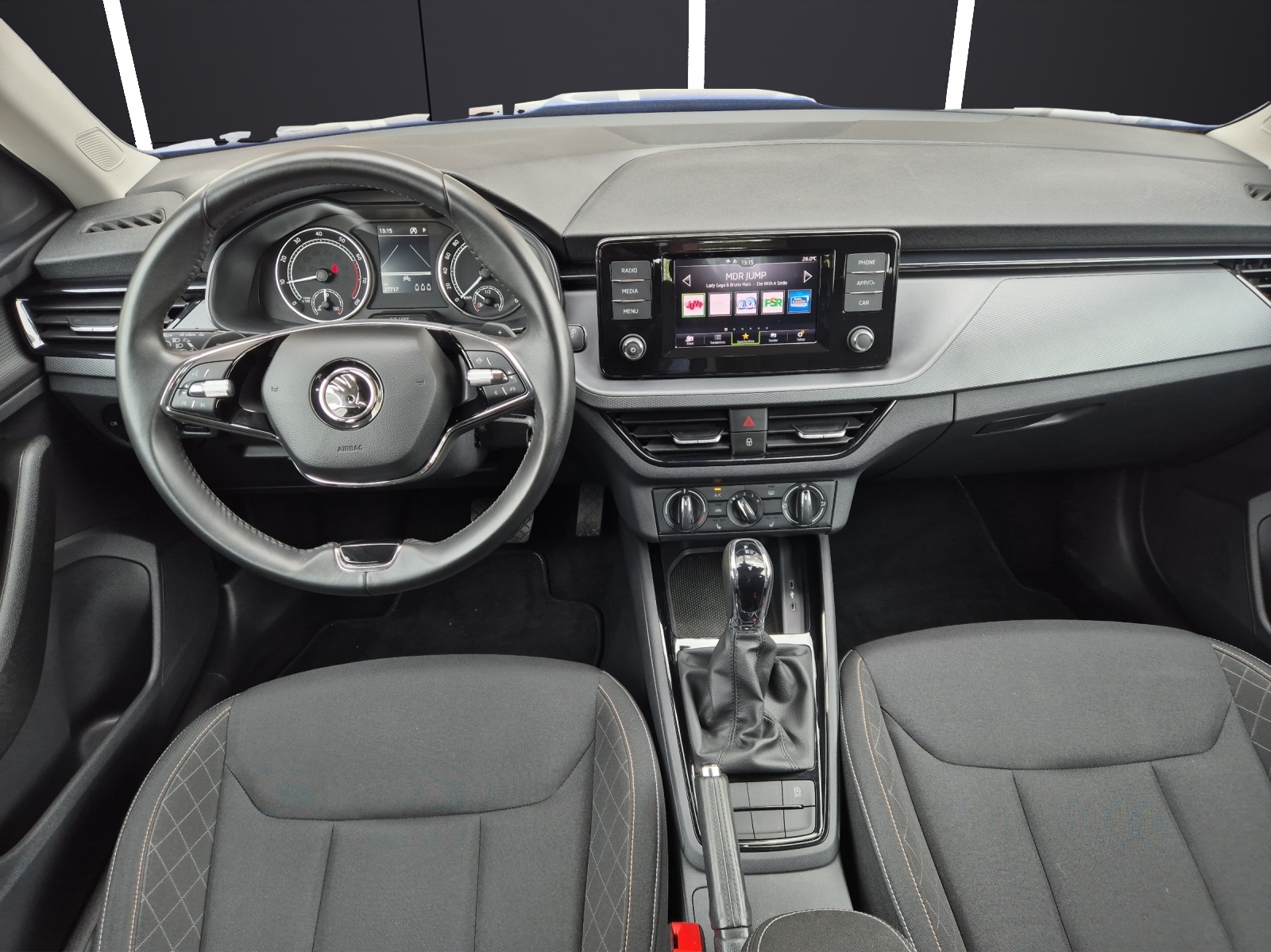 Fahrzeugabbildung SKODA Kamiq TSI Ambition DSG LED GRA PDC SH LM