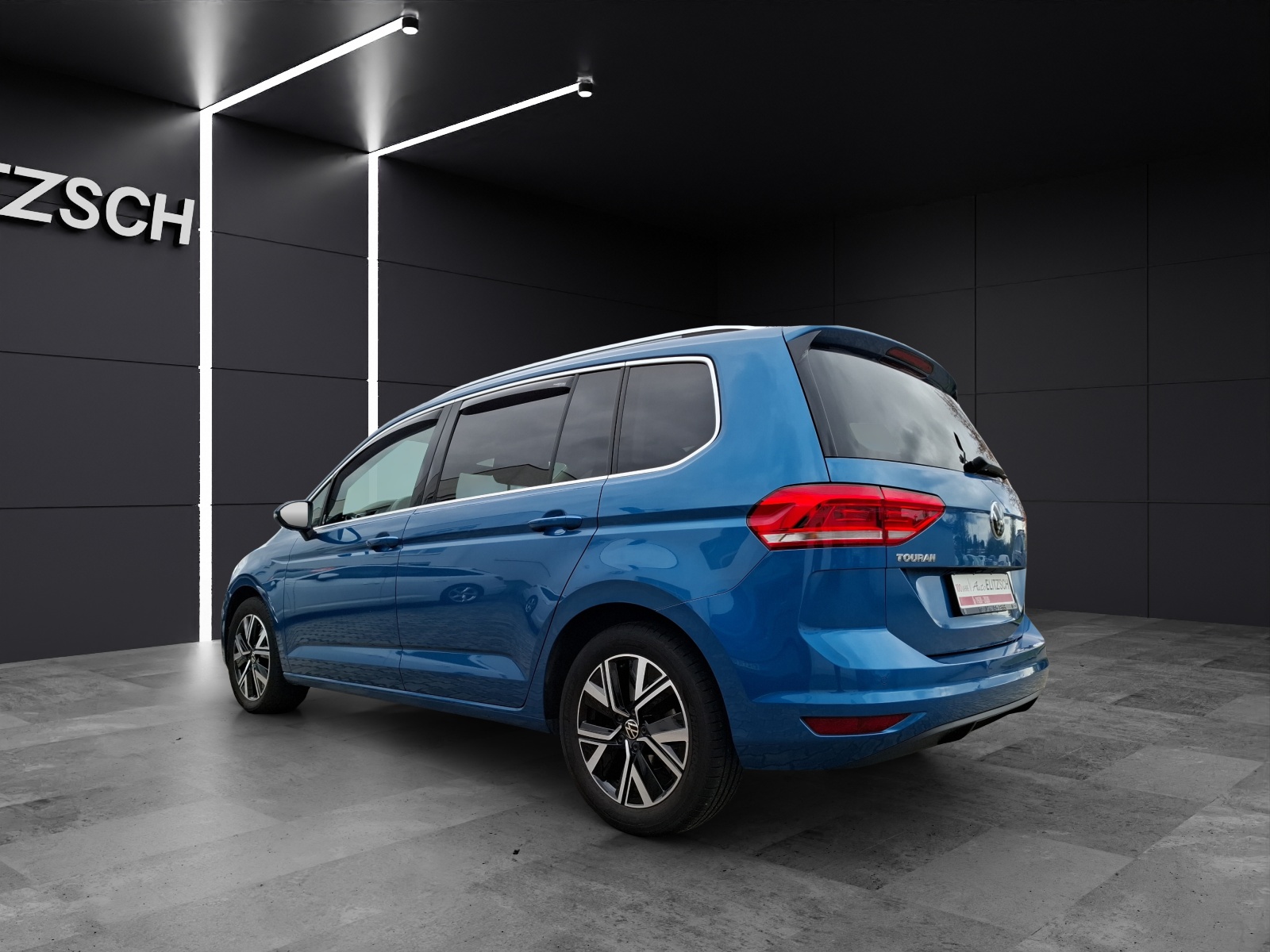 Fahrzeugabbildung Volkswagen Touran TSI Highline LED AHK Navi ACC PDC SH