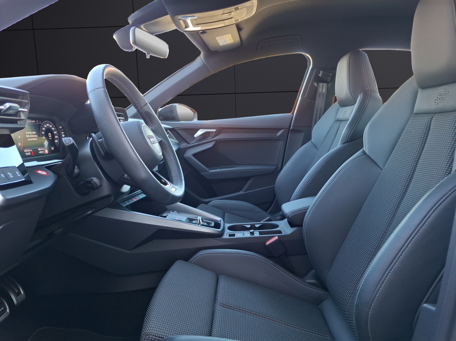 Fahrzeugabbildung Audi A3 Limousine 40 TFSI quattro S-line S-tronic Matrix Navi AVC ACC