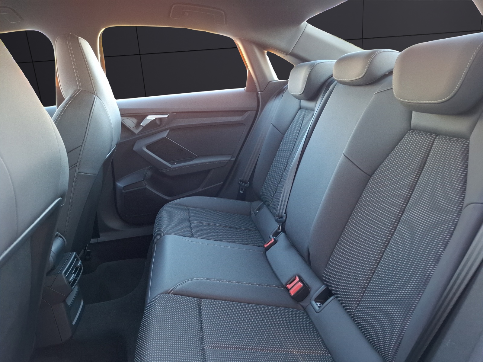 Fahrzeugabbildung Audi A3 Limousine 40 TFSI quattro S-line S-tronic Matrix Navi AVC ACC