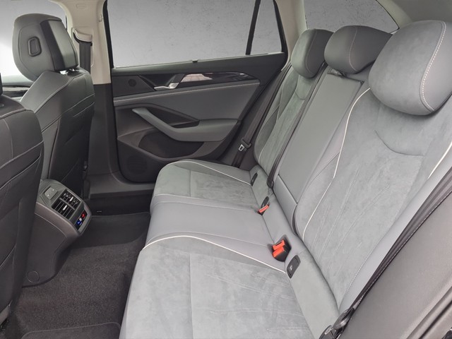 Fahrzeugabbildung Volkswagen Passat 1.5 eTSI 110 kW Business
