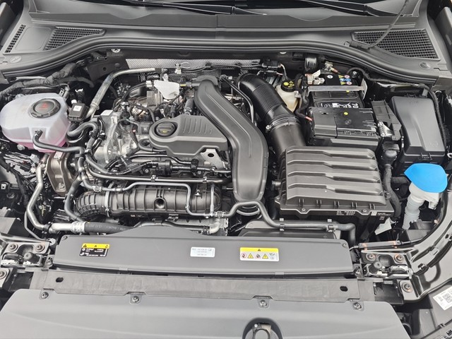 Fahrzeugabbildung Volkswagen Passat 1.5 eTSI 110 kW Business