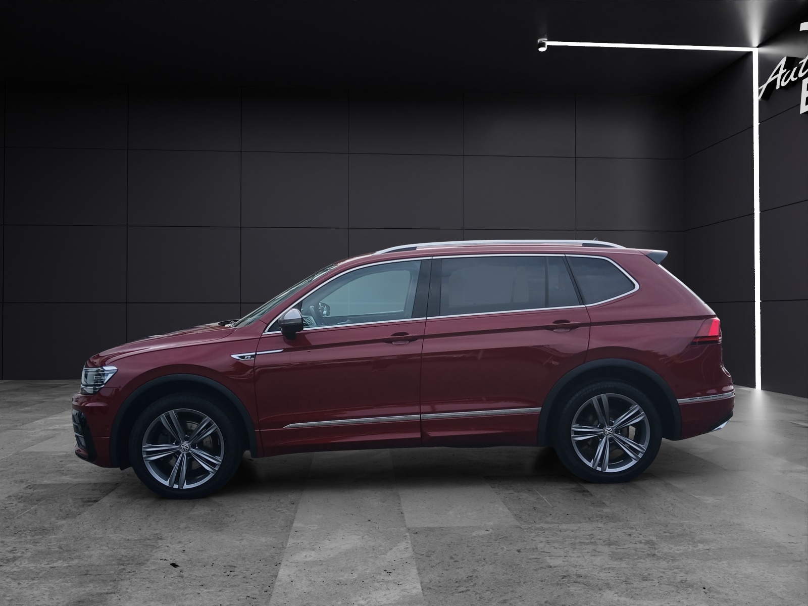 Fahrzeugabbildung Volkswagen Tiguan Allspace TSI 4M R-Line Highline LED AHK Navi AID ACC RFK HUD SHZ 19