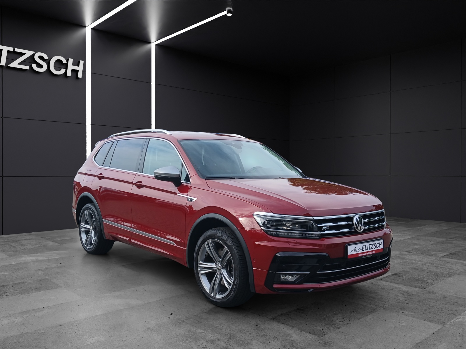 Fahrzeugabbildung Volkswagen Tiguan Allspace TSI 4M R-Line Highline LED AHK Navi AID ACC RFK HUD SHZ 19