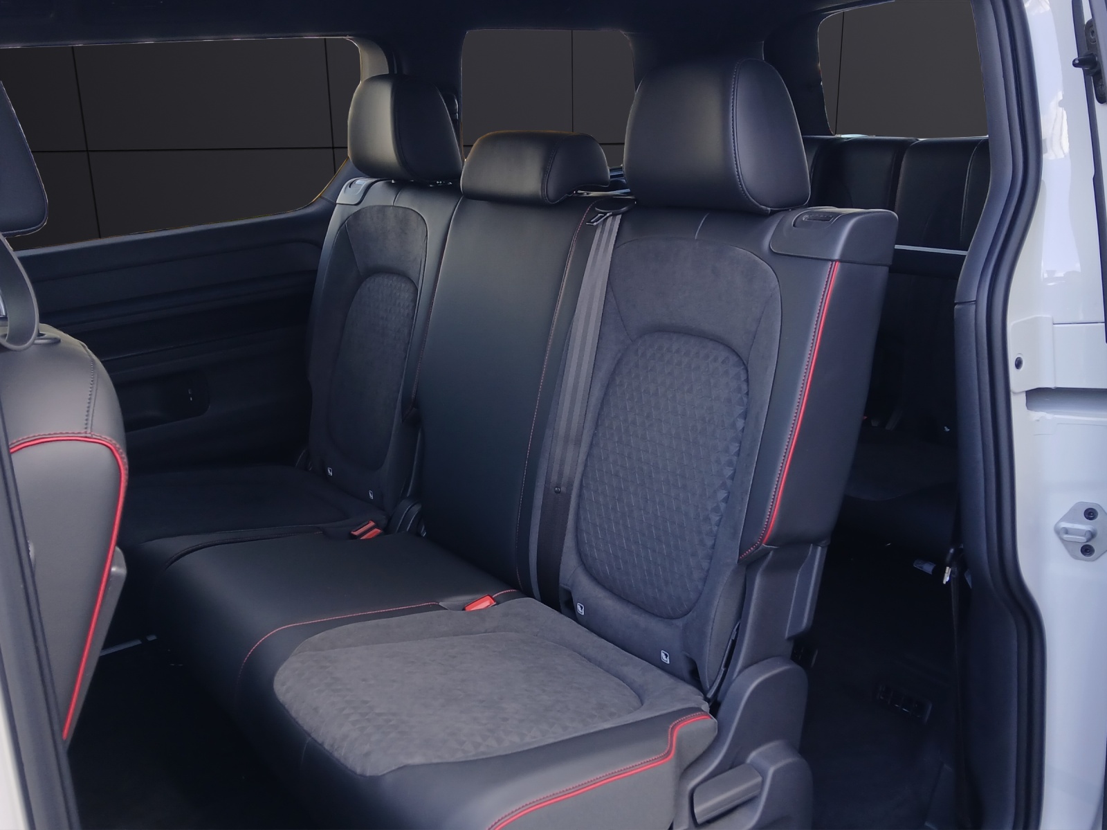 Fahrzeugabbildung Volkswagen ID. Buzz GTX 250 kW 4M IQ. Light, AHK, NAVI, ACC uvm