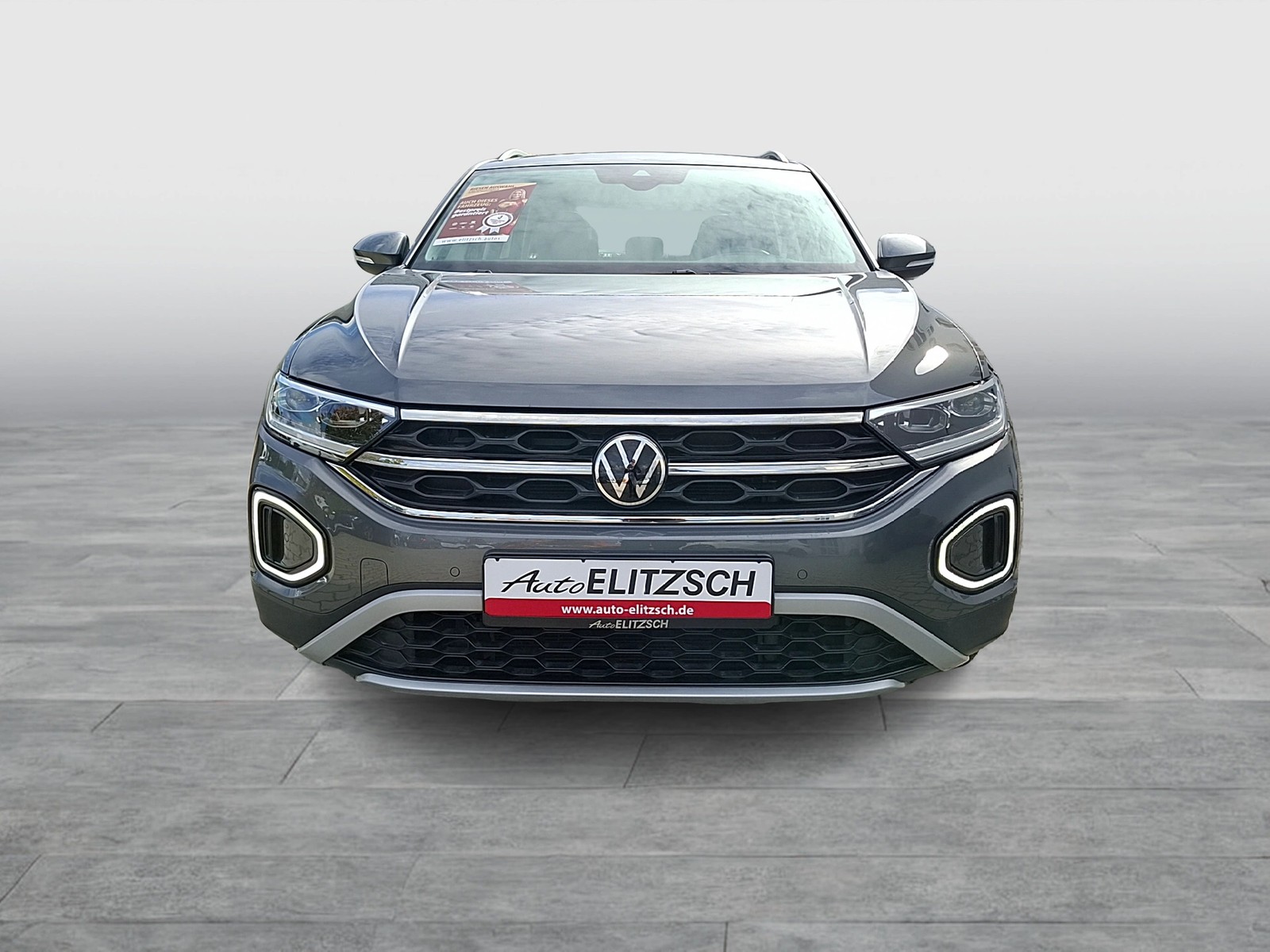 Fahrzeugabbildung Volkswagen T-Roc TSI Style DSG LEDplus Navi AID ACC RFK SH