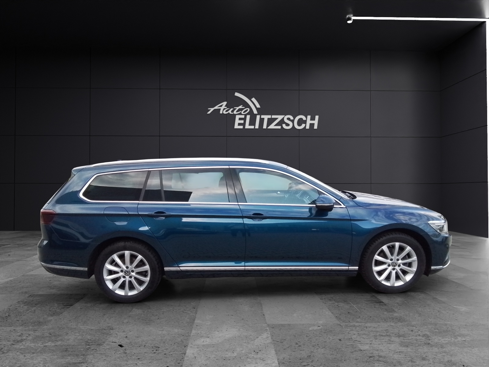 Fahrzeugabbildung Volkswagen Passat Variant TDI Elegance DSG Matrix AHK Navi ACC PDC SH