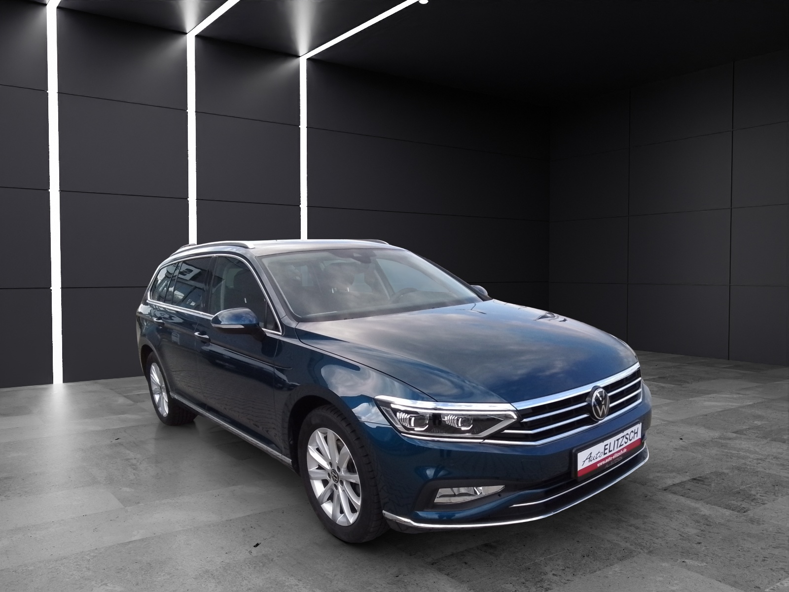 Fahrzeugabbildung Volkswagen Passat Variant TDI Elegance DSG Matrix AHK Navi ACC PDC SH