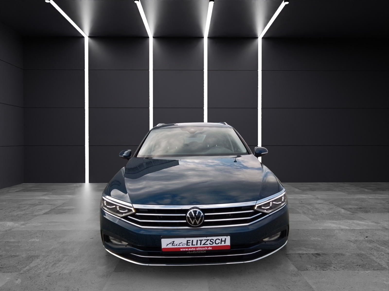 Fahrzeugabbildung Volkswagen Passat Variant TDI Elegance DSG Matrix AHK Navi ACC PDC SH