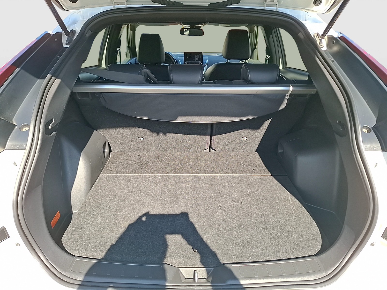 Fahrzeugabbildung Mitsubishi Eclipse Cross 2.4 MIVED 4WD PHEV LED Navi RFK STH HuD