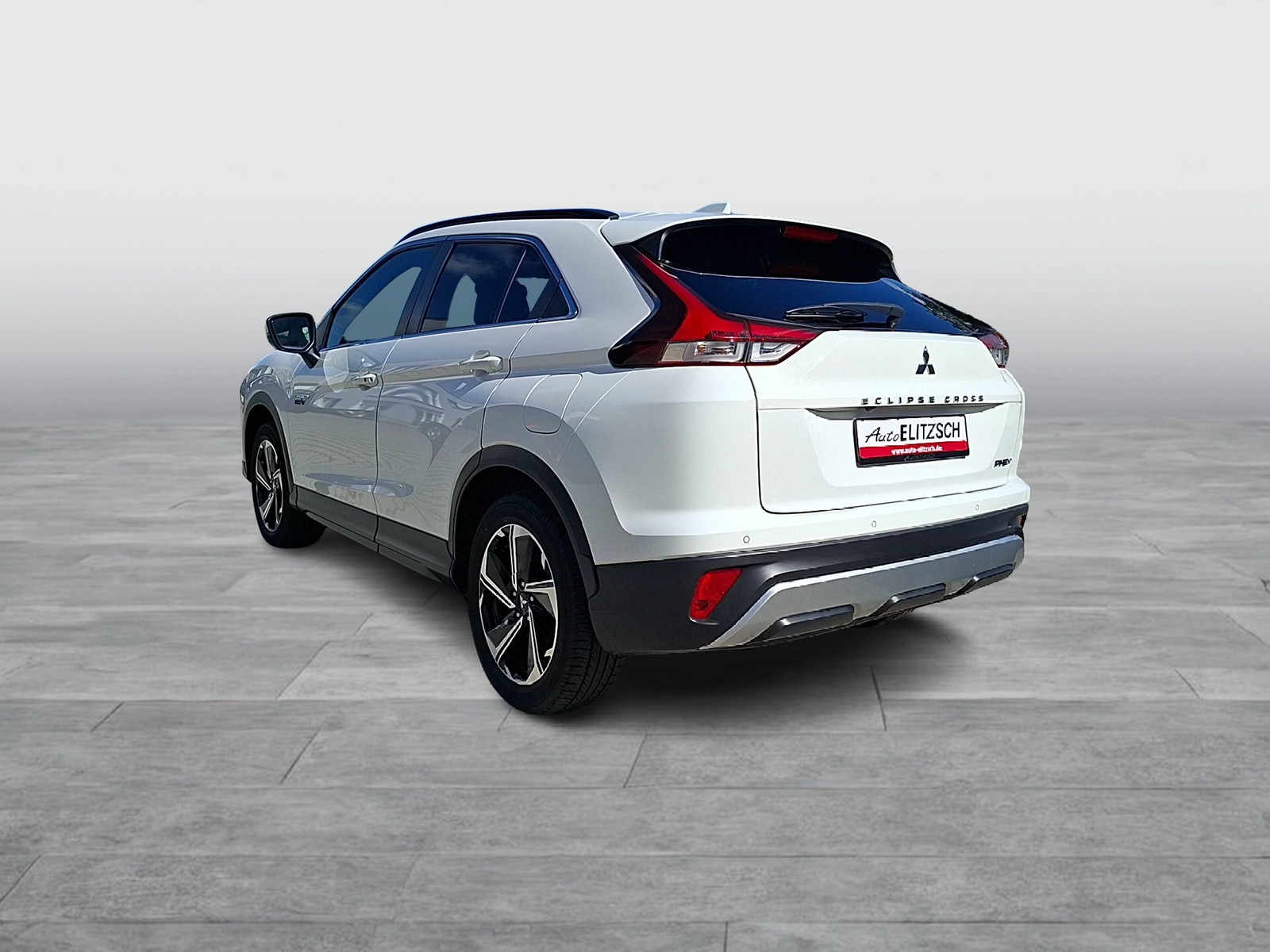 Fahrzeugabbildung Mitsubishi Eclipse Cross 2.4 MIVED 4WD PHEV LED Navi RFK STH HuD