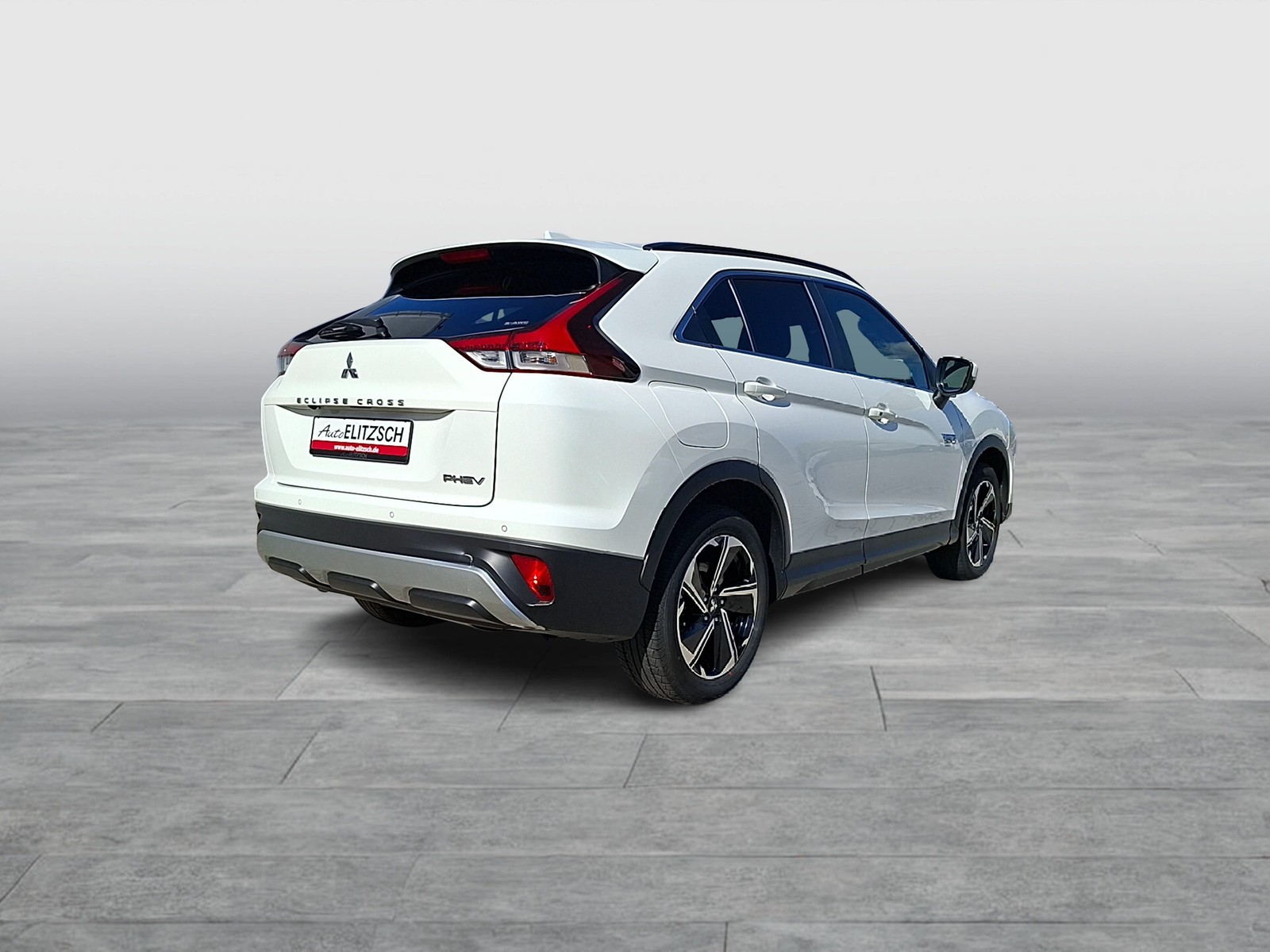 Fahrzeugabbildung Mitsubishi Eclipse Cross 2.4 MIVED 4WD PHEV LED Navi RFK STH HuD