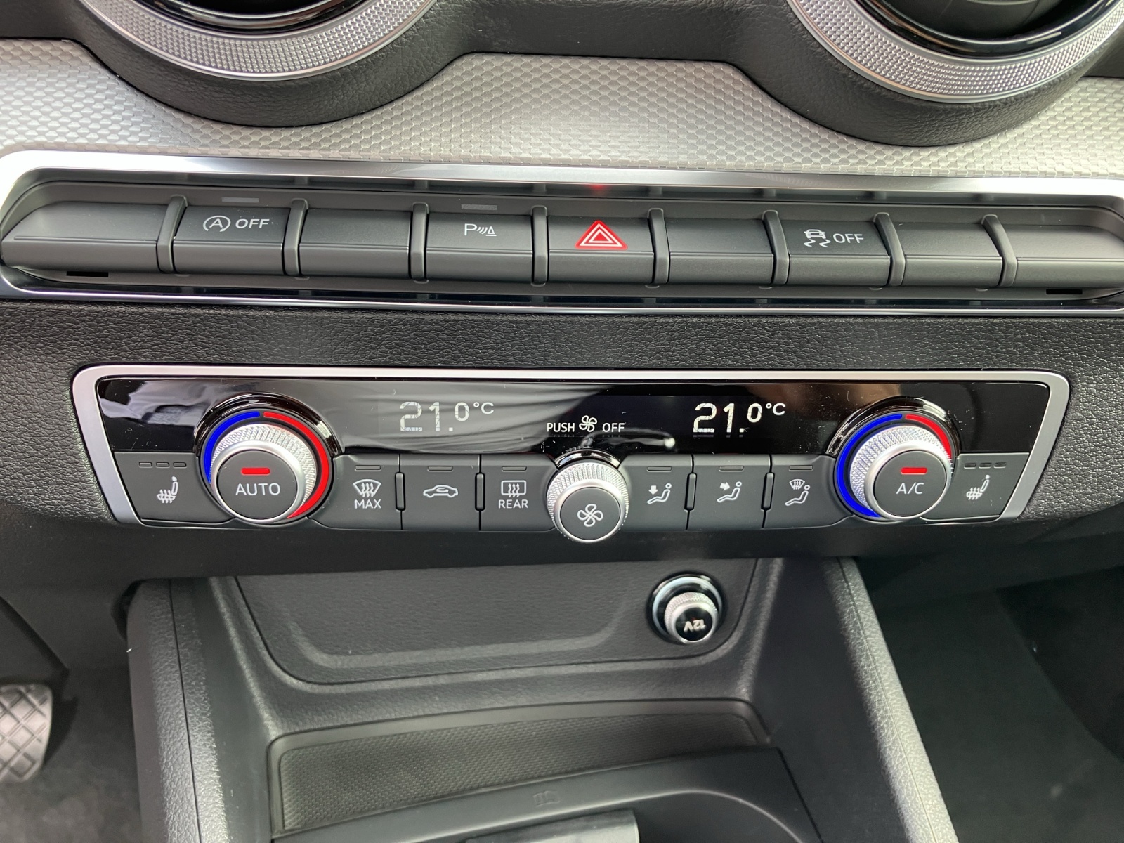 Fahrzeugabbildung Audi Q2 35 TFSI advanced, MatrixLED, virtual cockpit plus