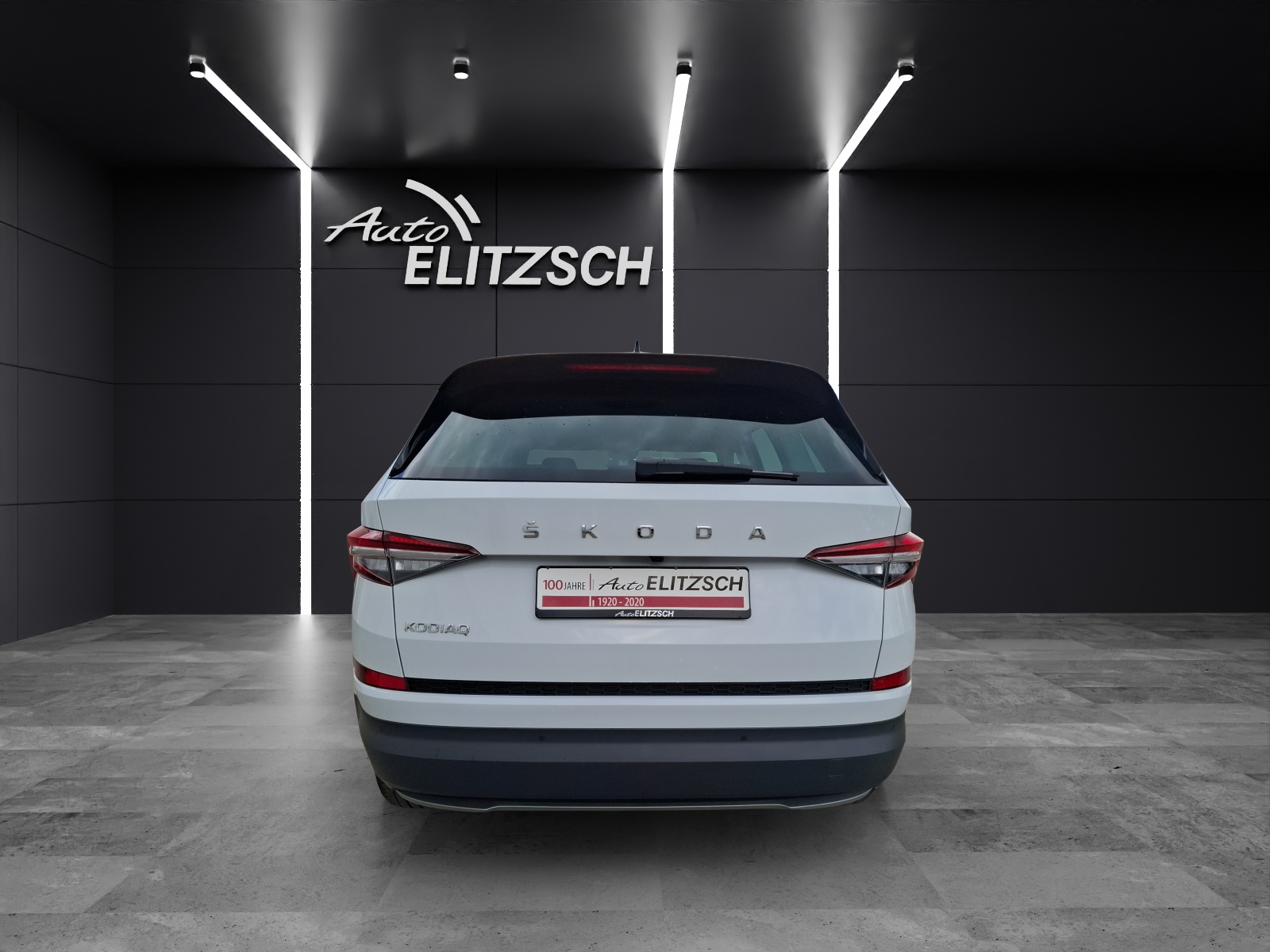 Fahrzeugabbildung SKODA Kodiaq TSI Clever Matrix AHK Navi ACC RFK SH 19