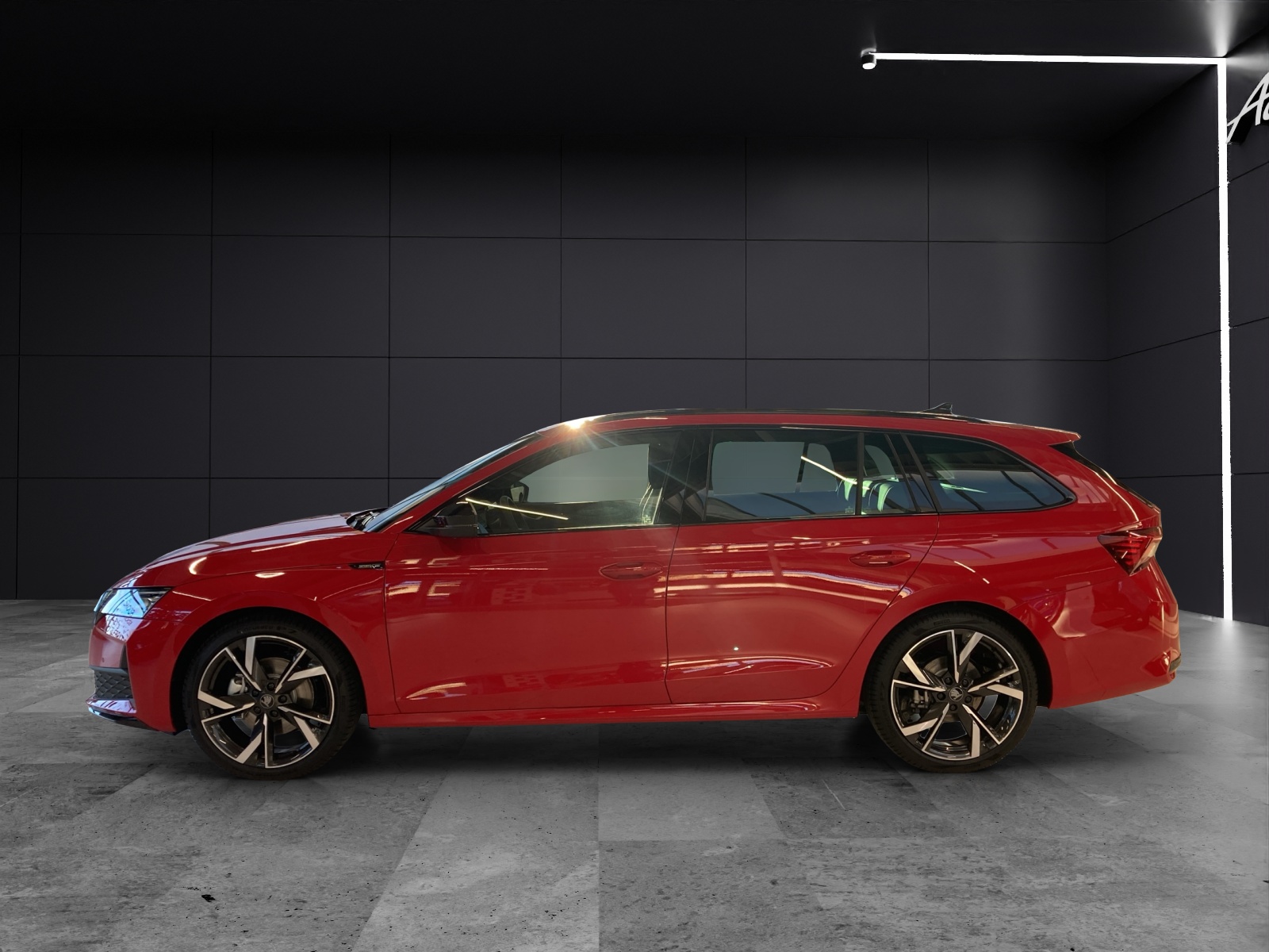 Fahrzeugabbildung SKODA Octavia Combi 2.0 TSI Sportline 4x4 DSG AHZV MATRIX AREA VIEW NAVI