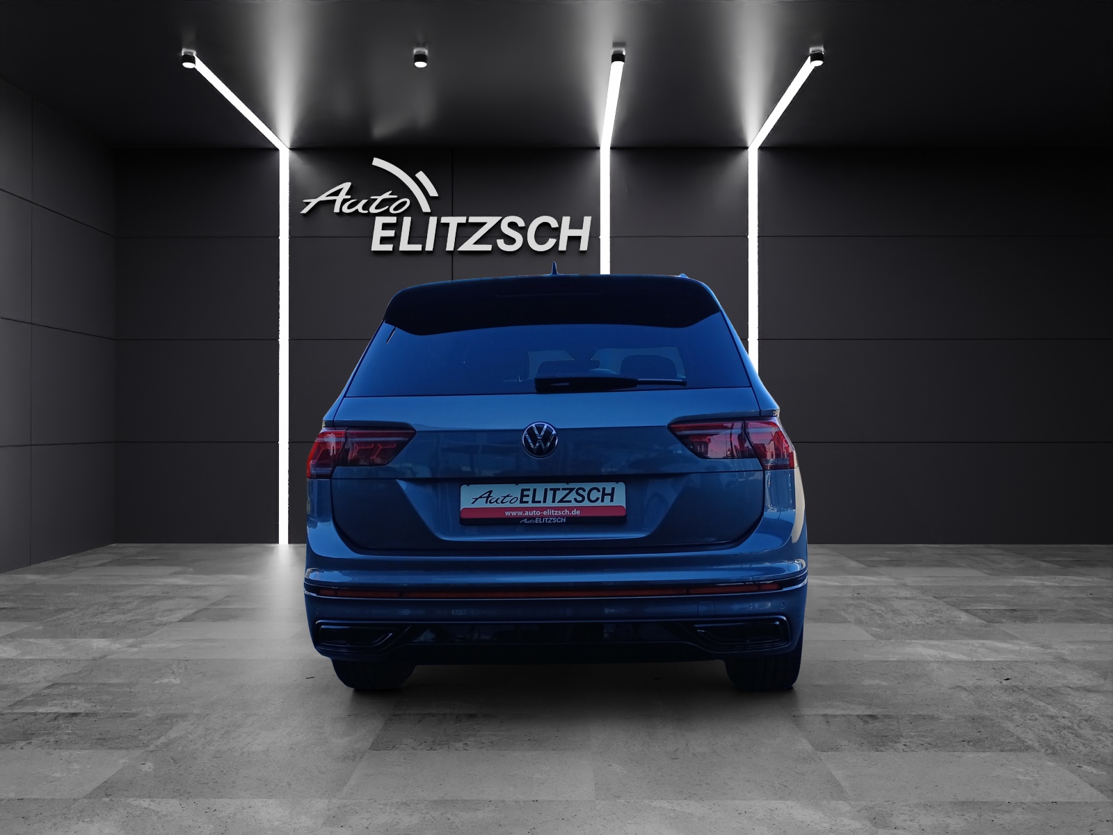 Fahrzeugabbildung Volkswagen Tiguan Allspace TSI R-Line DSG 4M Matrix AHK Navi AID ACC RFK Harman SH 19