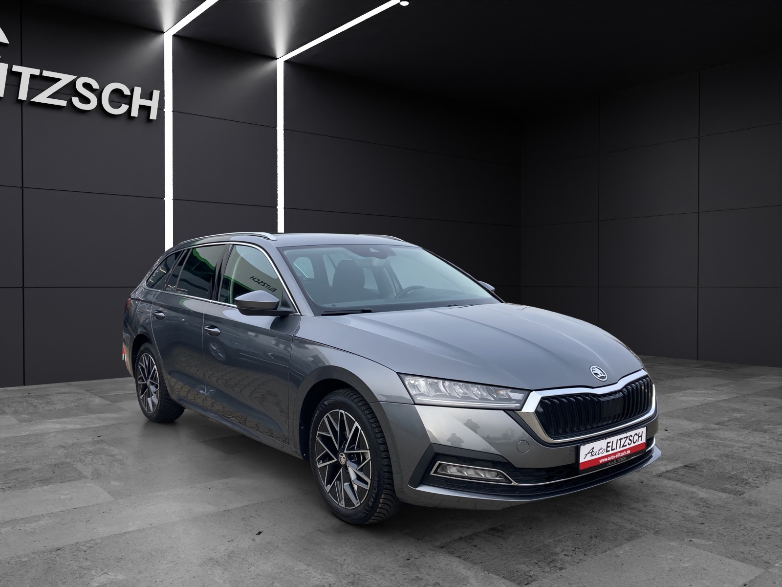 Fahrzeugabbildung SKODA Octavia Combi TDI Style DSG LED ACC HuD NAVI RFK SHZ LM