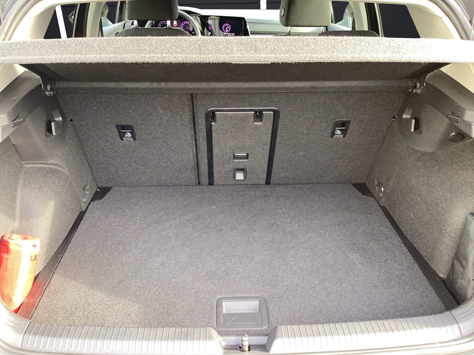Fahrzeugabbildung Volkswagen Golf VIII 1.0 TSI Move LED RFK Lane-Assist AppCon SH