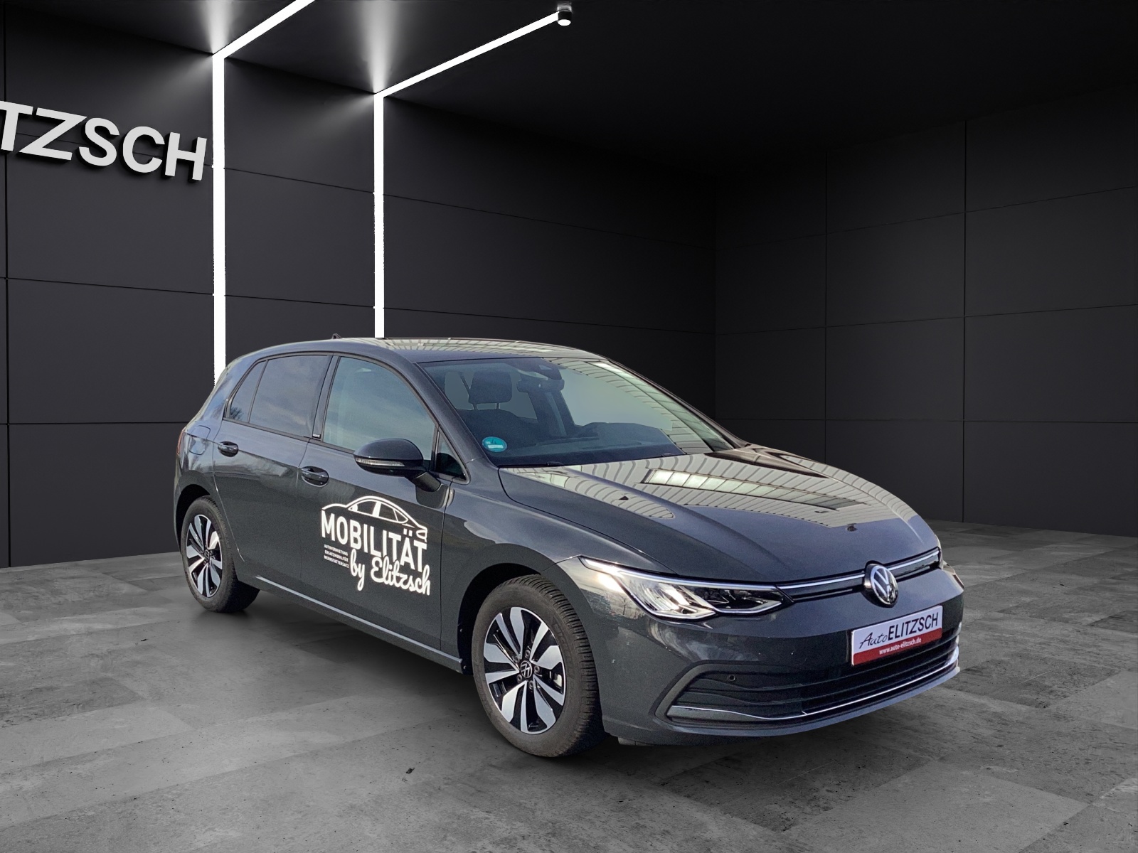 Fahrzeugabbildung Volkswagen Golf VIII 1.0 TSI Move LED RFK Lane-Assist AppCon SH