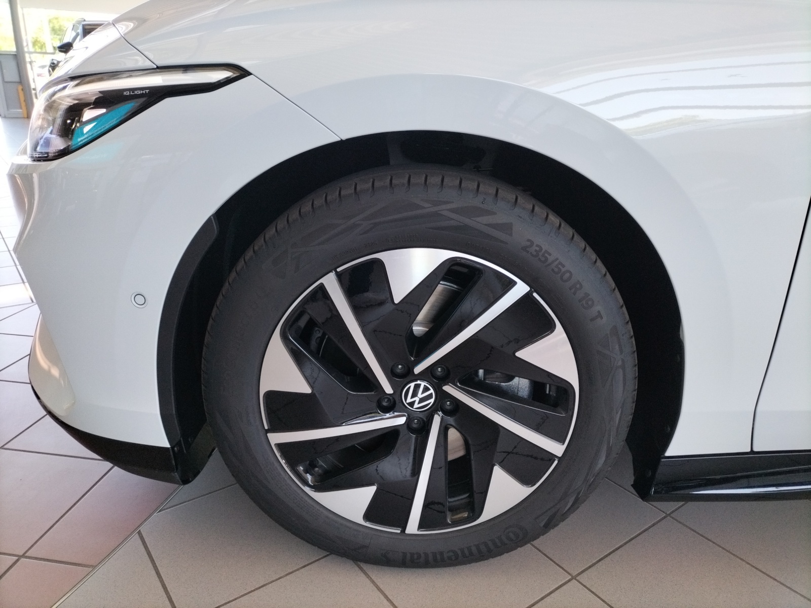 Fahrzeugabbildung Volkswagen ID.7 Tourer Pro S 210 kW