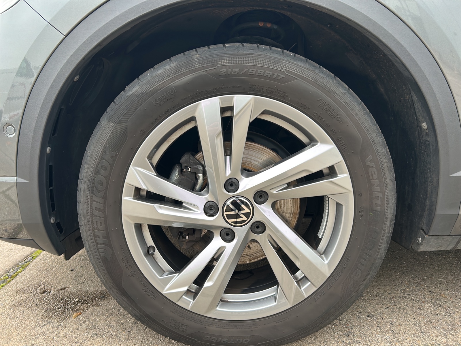 Fahrzeugabbildung Volkswagen T-Roc R-Line TSI DSG IQ.Light ACC STH SH LRHzg RearView Navi Klima