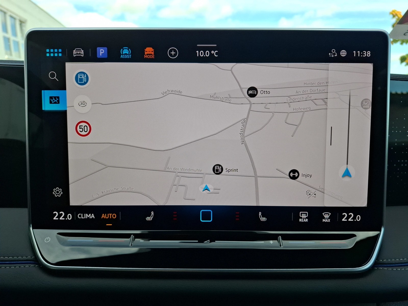 Fahrzeugabbildung Volkswagen Tiguan TDI R-Line DSG LEDplus AHK Navi AID ACC RFK SH 19